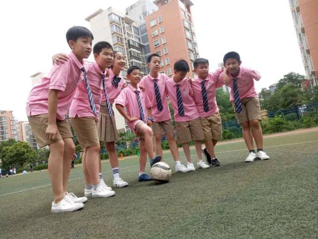 創意畢業照大集合!來學學拍照的正確姿勢丨六一特別策劃