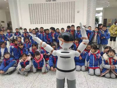 雅安市外國語實驗小學:科技筑夢 創想未來