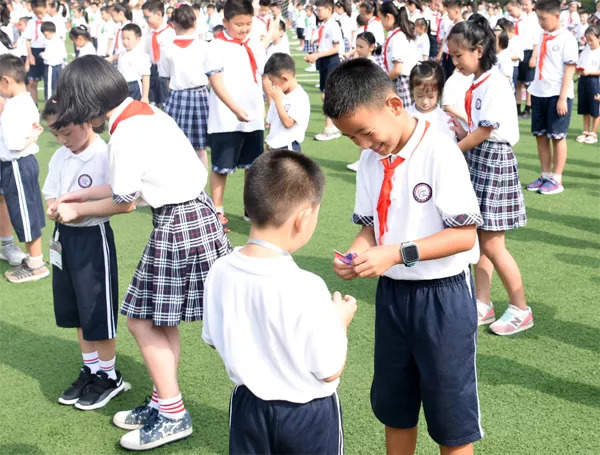 [閔行]七寶實驗小學:2018年第一學期開學典禮-心中有夢想 腳下有方向 唱響新時代