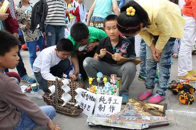 實驗小學:沸騰的跳蚤市場_江蘇文明網