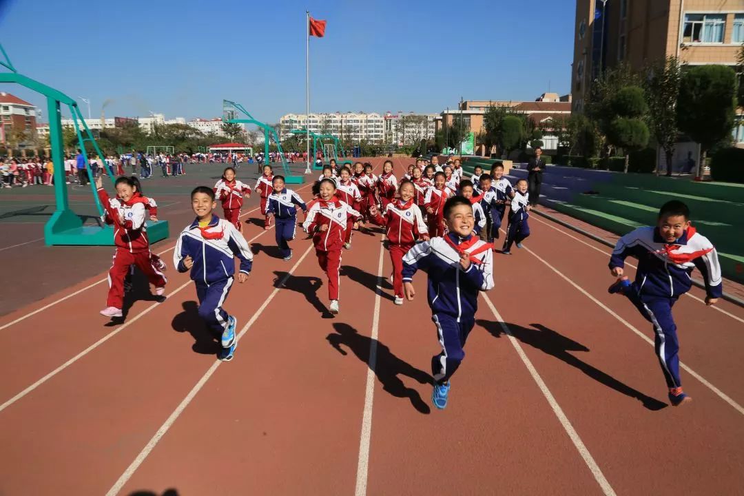 @所有學生 精彩課間齊運動,激情燃燒卡路里