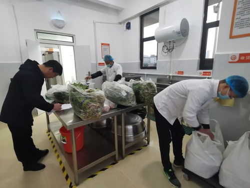 守護(hù)初心,始終用心 惠濟(jì)區(qū)錦藝實(shí)驗(yàn)小學(xué)開展春季食品安全自查工作