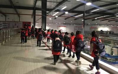 麓山蘭亭實(shí)驗(yàn)小學(xué)文化列車 工廠是甜的，面粉是萌的！