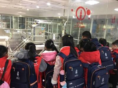 活動(dòng)回顧 | 麓山蘭亭實(shí)驗(yàn)小學(xué)文化列車 工廠是甜的，面粉是萌的！