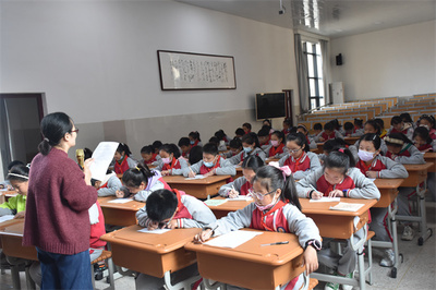 淮安市教育局對盱眙縣實驗小學開展教學調研視導工作